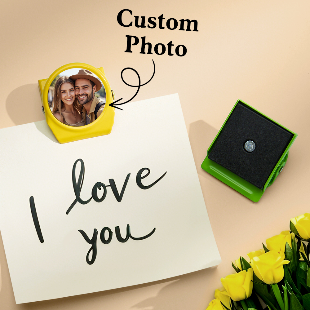Personalized photo magnetic clip with 'I love you' note, metal clip in yellow and green
