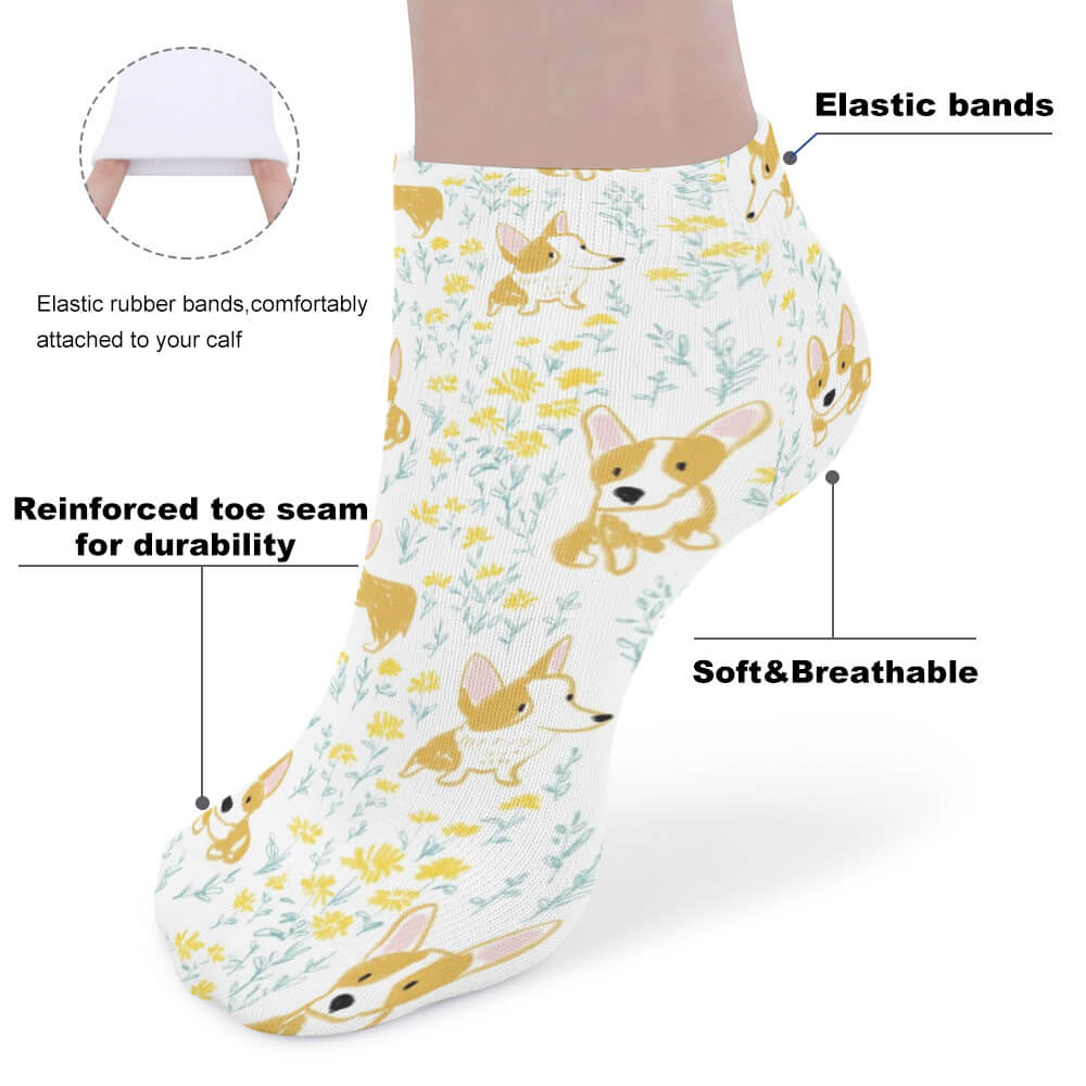 Yellow patterned socks, with elastic bands, breathable and wear-resistant, suitable for all seasons.