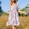 Sweetheart Dress with floral print and short sleeves, perfect for casual wear