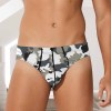 Camouflage men's briefs, breathable soft fabric, elastic waistband, comfortable fit.