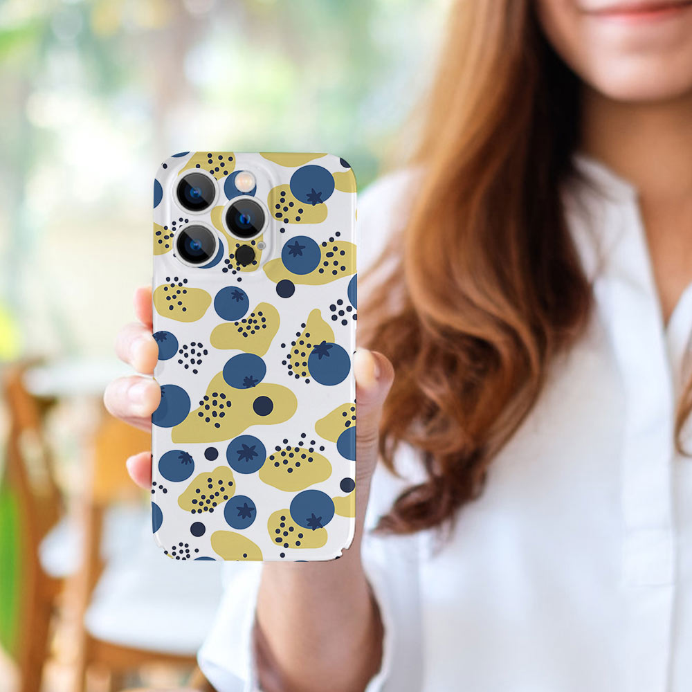 iPhone 14 case with floral pattern, precise cutouts and PC plastic, scratch-resistant