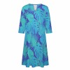 Blue leaf-patterned 7-point sleeve dress with V-neck.