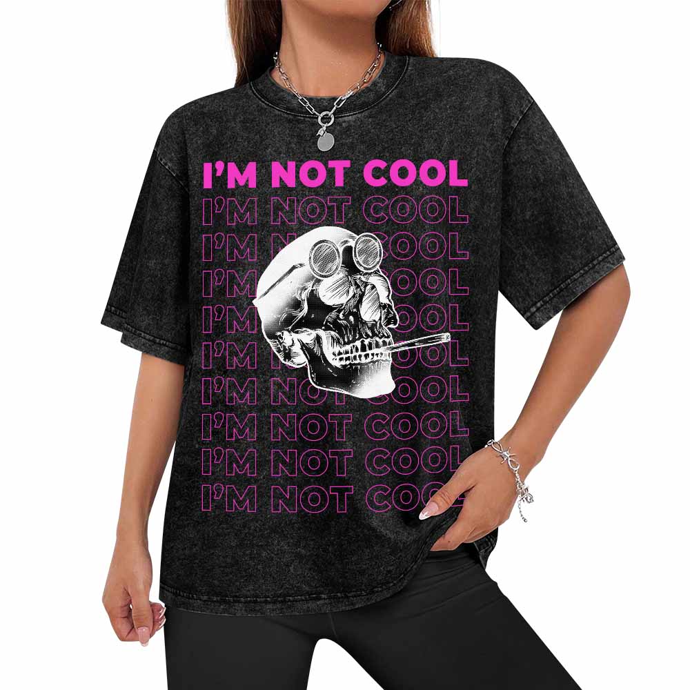 Hot vintage wash off-shoulder short-sleeved T-shirt with skull graphic and 'I'M NOT COOL' text, cotton fabric.