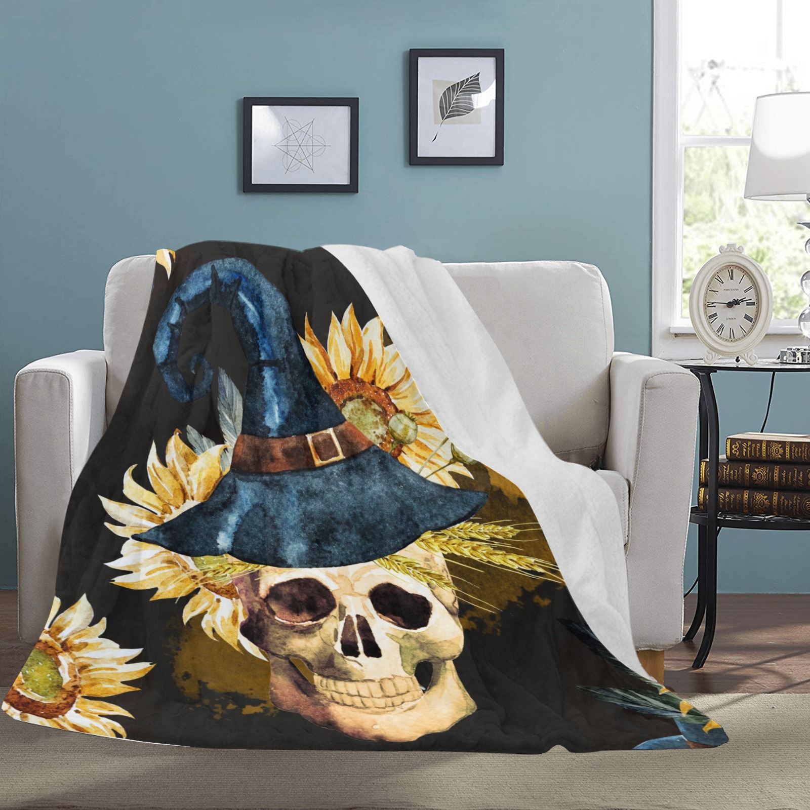 Ultra-Soft Micro Fleece Blanket with skull and sunflower design, perfect for indoor and outdoor use.
