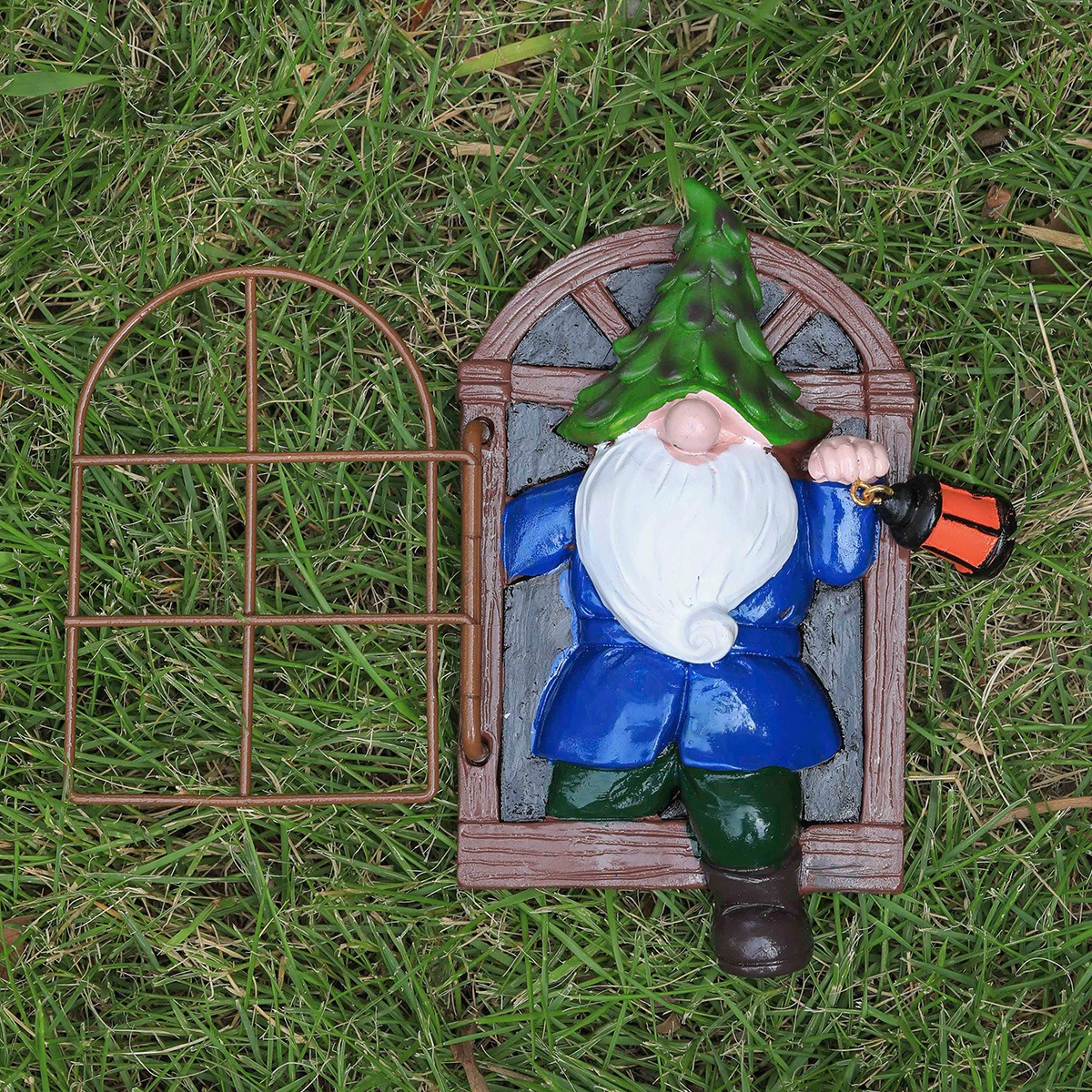Garden corner with plain beds before the gnome window goes in