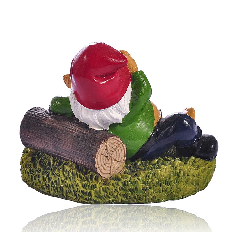 Rear view of gnome showing hand-painted hat and grass base texture