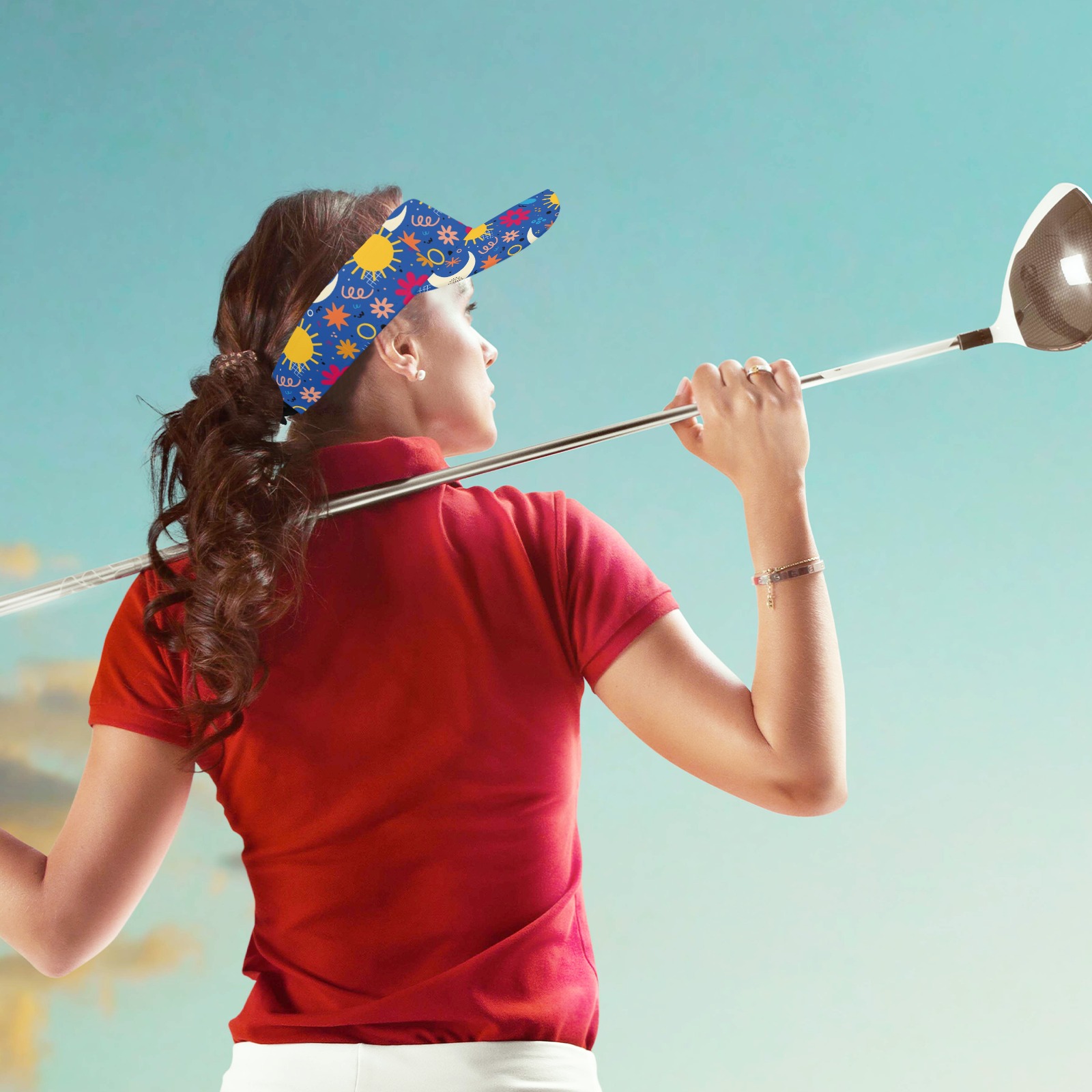 Woman playing golf wearing a sun and moon pattern sports visor, sun protection, Polyester fabric