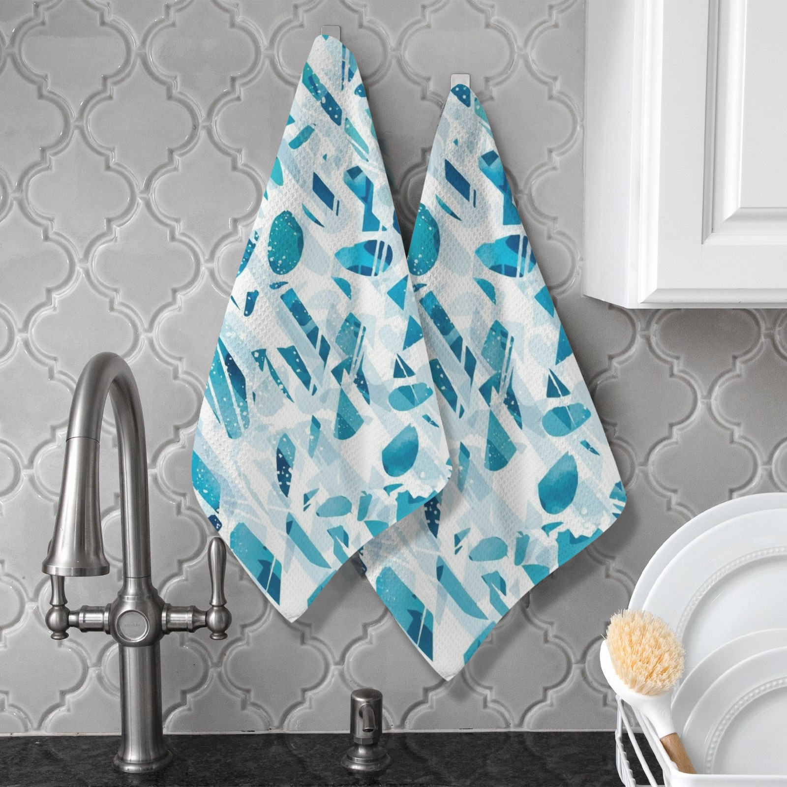 Kitchen hand towels with blue leaf pattern, 40x60cm, soft and absorbent
