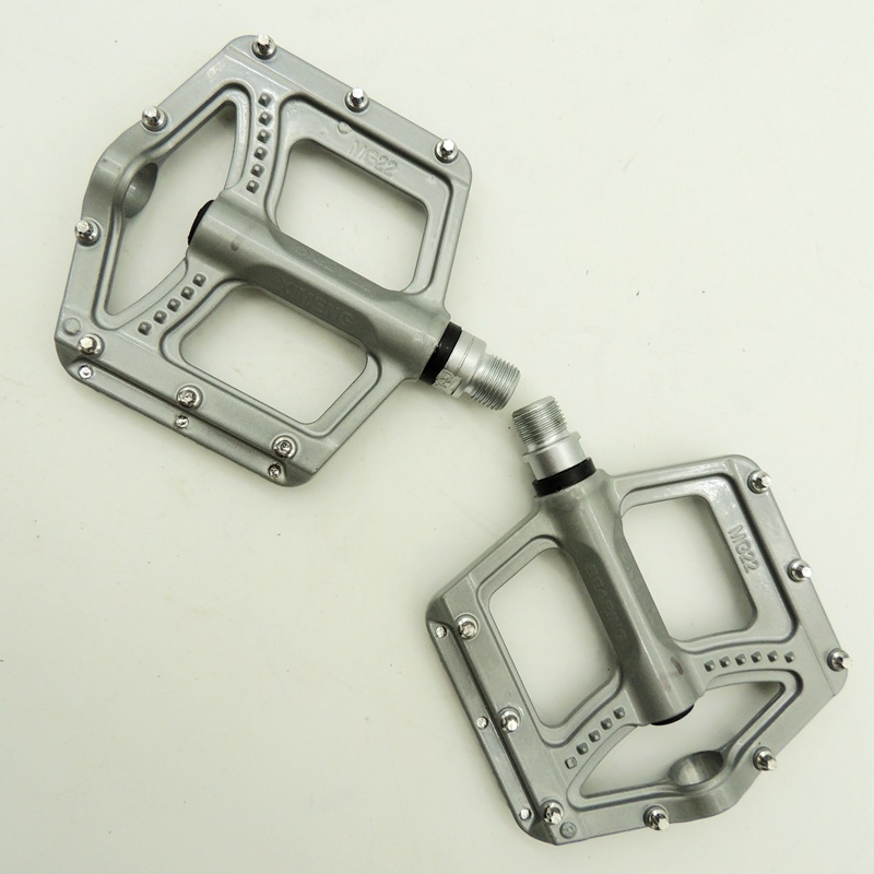 MG22 Mountain Bike Pedals with Molybdenum Steel Body & 3-Bearing System