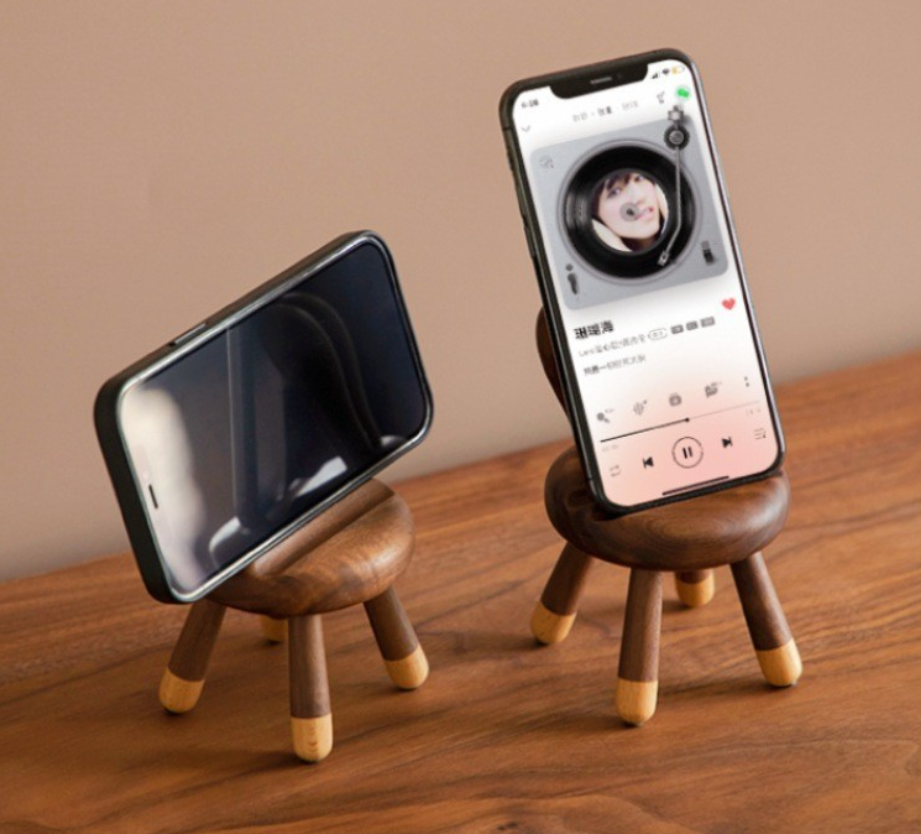 Cute and stylish cartoon deer antler stool phone holder for office use