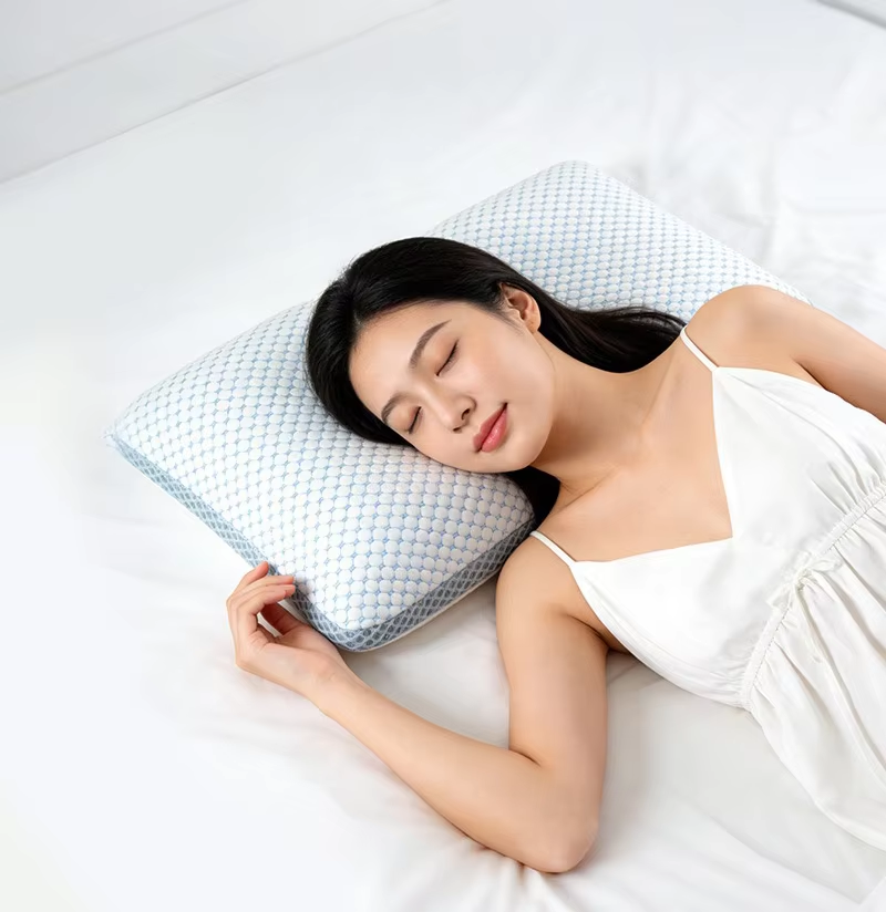 Cool cervical pillow with slow rebound memory cotton pillow for side sleeping and neck protection.