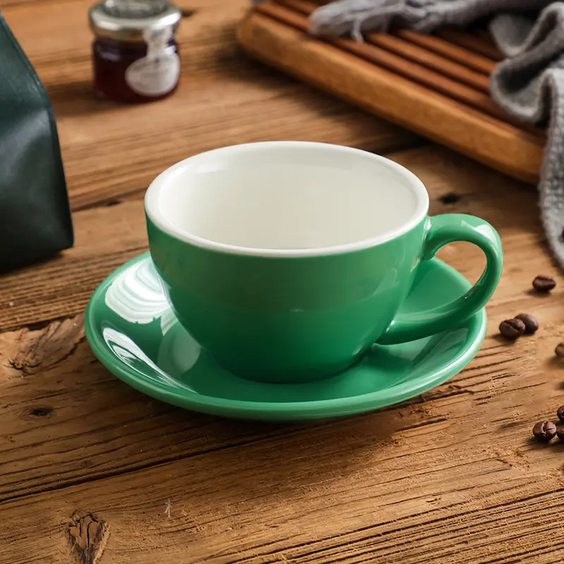 Taza de cerámica con plato, imagen 10