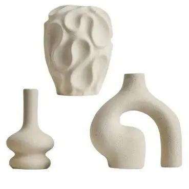 Set de tres jarrones de porcelana
