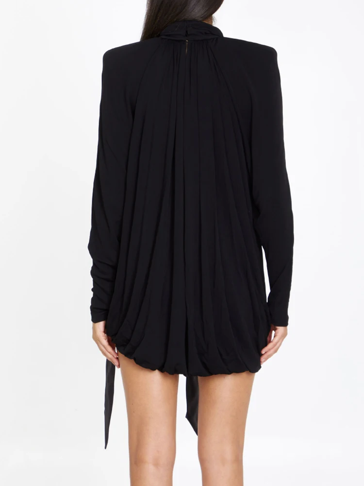 9642169dfc97d0622a4c270e928796d2_a23---saint_laurent---744258y6h331000_1_p.jpg