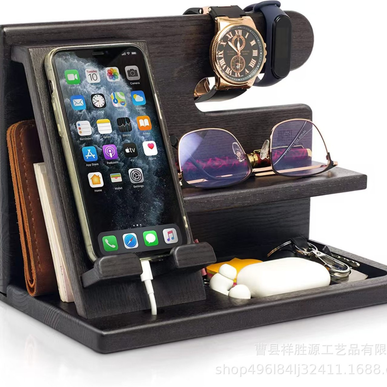 Watch peg, glasses shelf and key tray on a walnut station