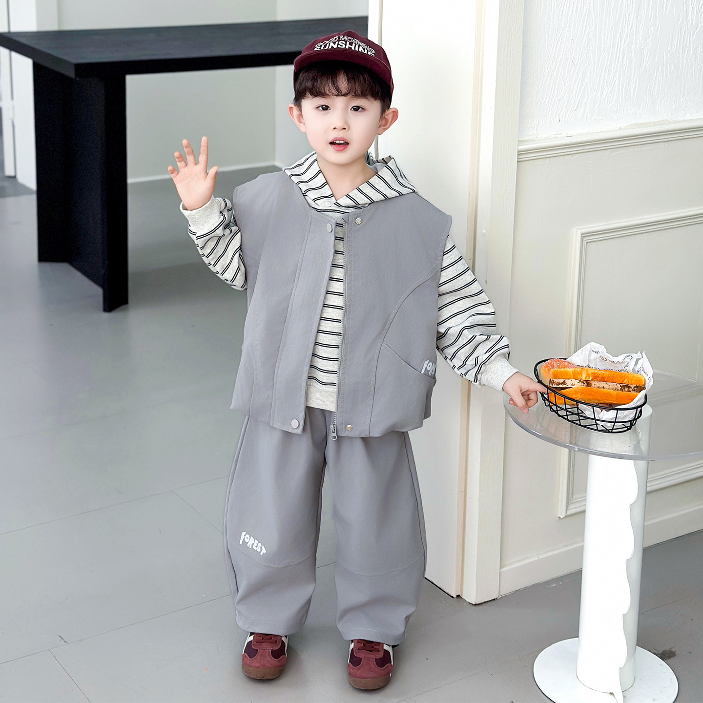 Boys Hooded Sweatshirt and Vest 3-Piece Set Autumn Spring Style
