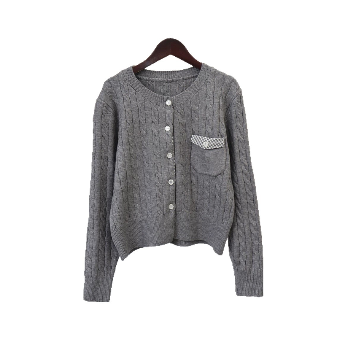 Round neck long sleeved sweater