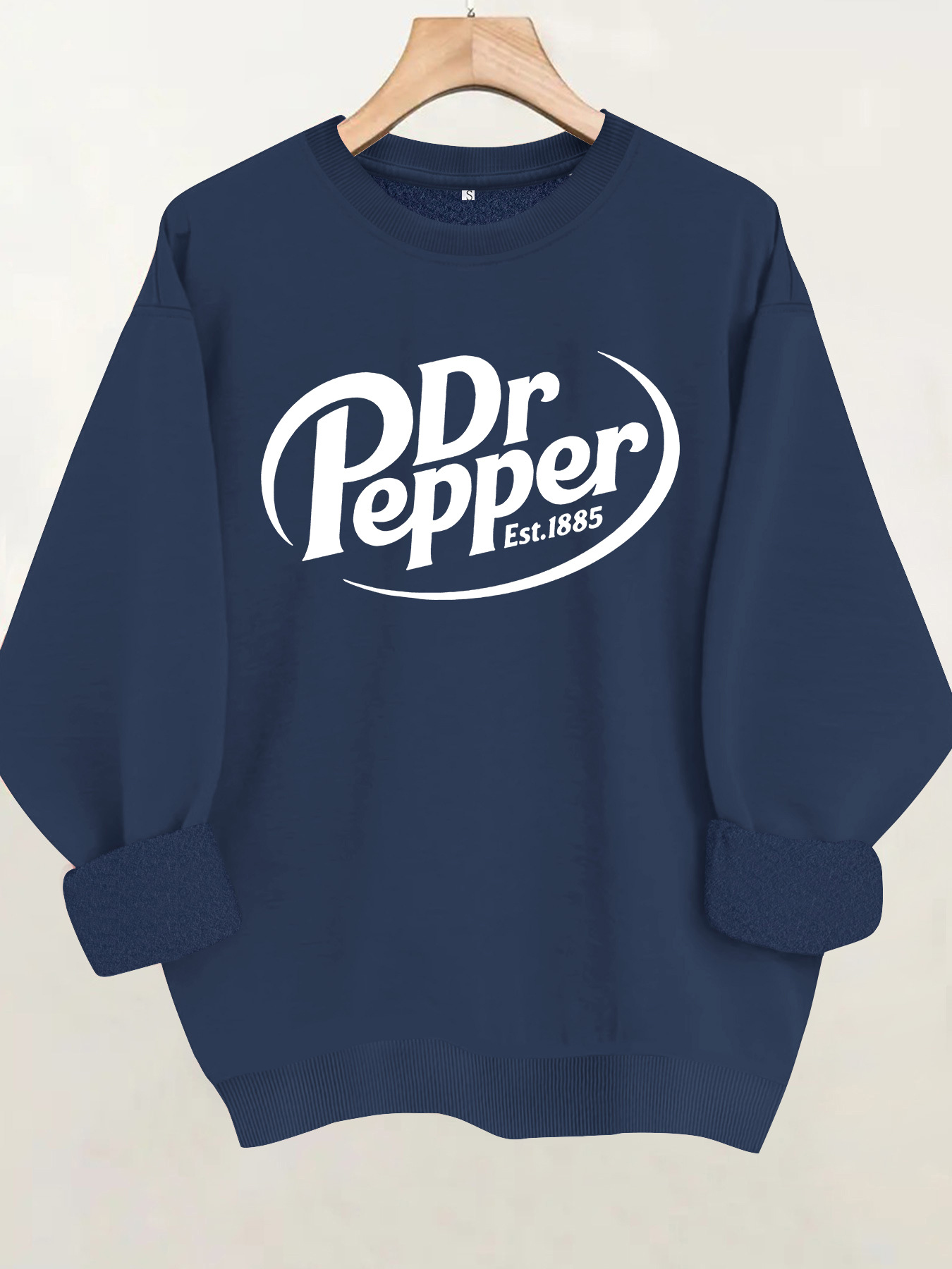 Round neck long sleeved sweatshirt
